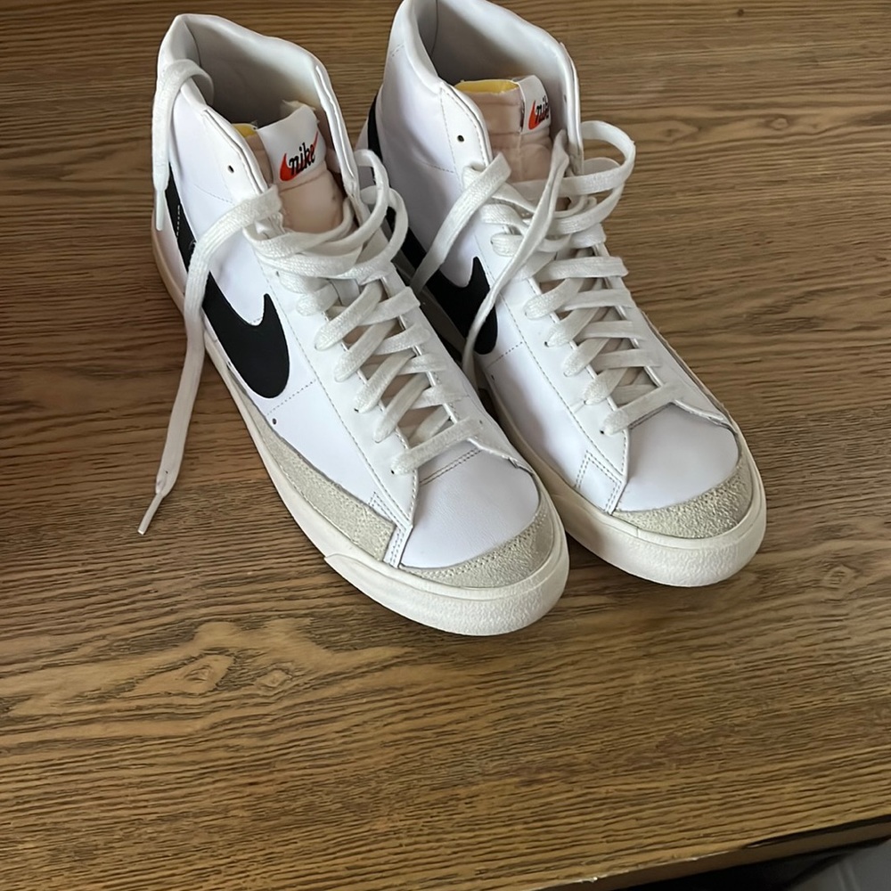 Blazer Mid 77 vintage 10.5 almost new